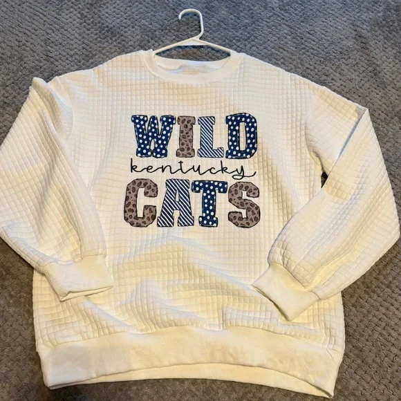 SHEIN Oversized Small White Kentucky Wild Cats Sweatshirt - Picture 6 of 8